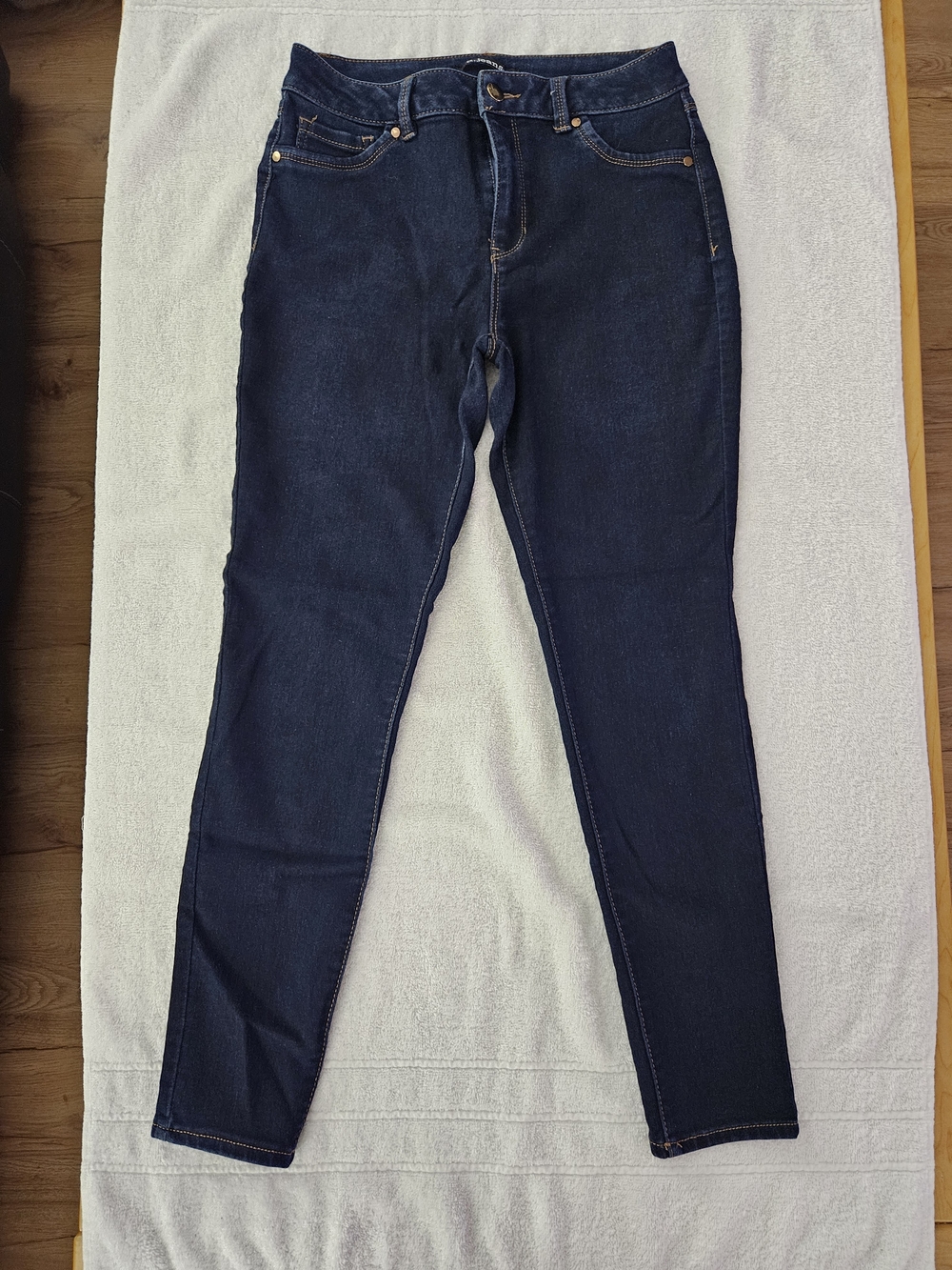 d.jeans Women’s Classic Dark Blue Stretch Skinny Jeans Size 6